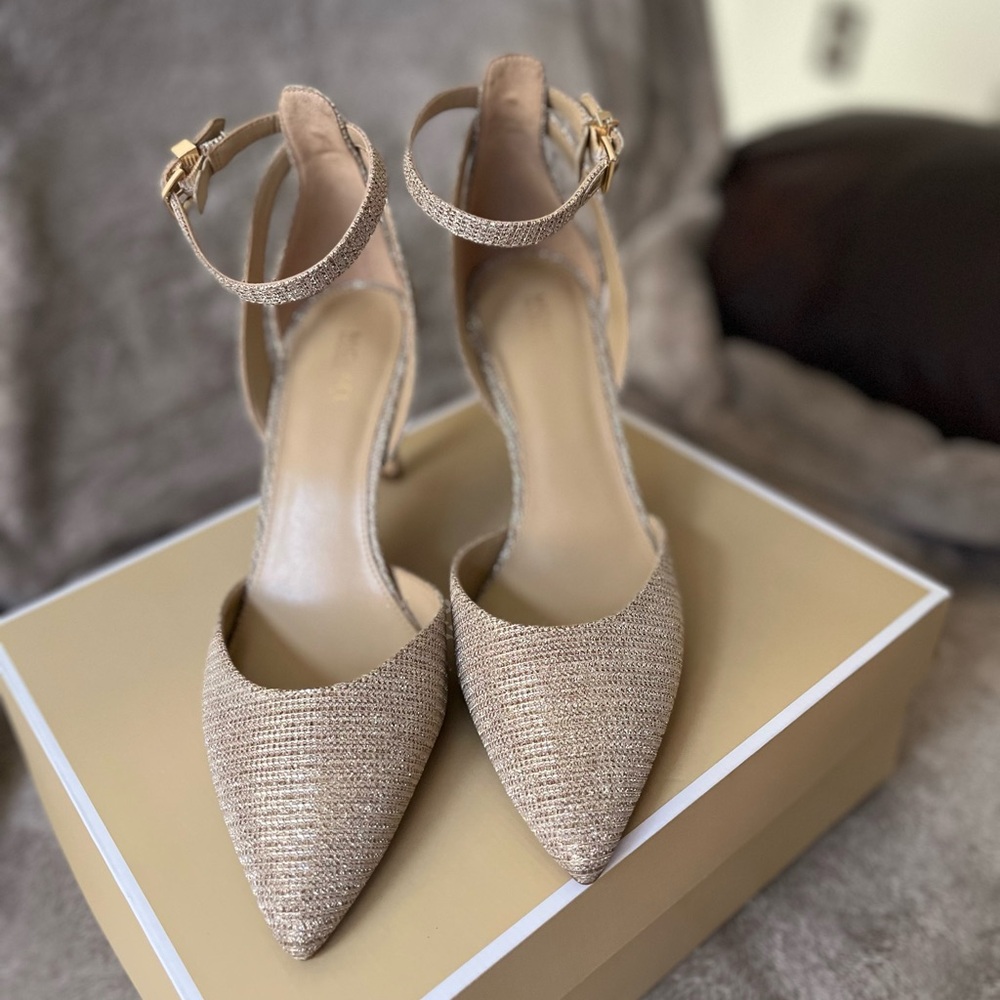 Michael Kors Mirabel Flex Pump